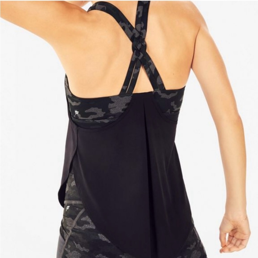 Fabletics Giselle Powertouch Light Built-In Bra Swing Tank